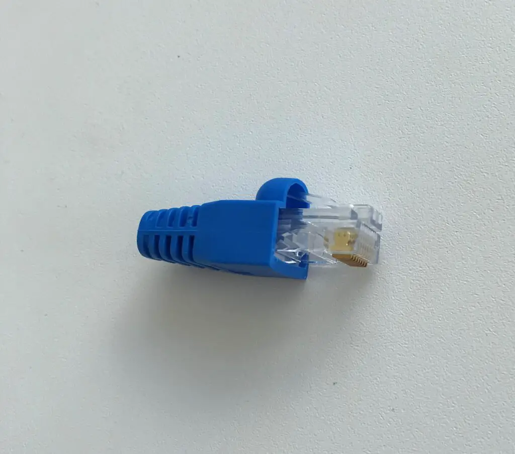 RJ45 connector with boot