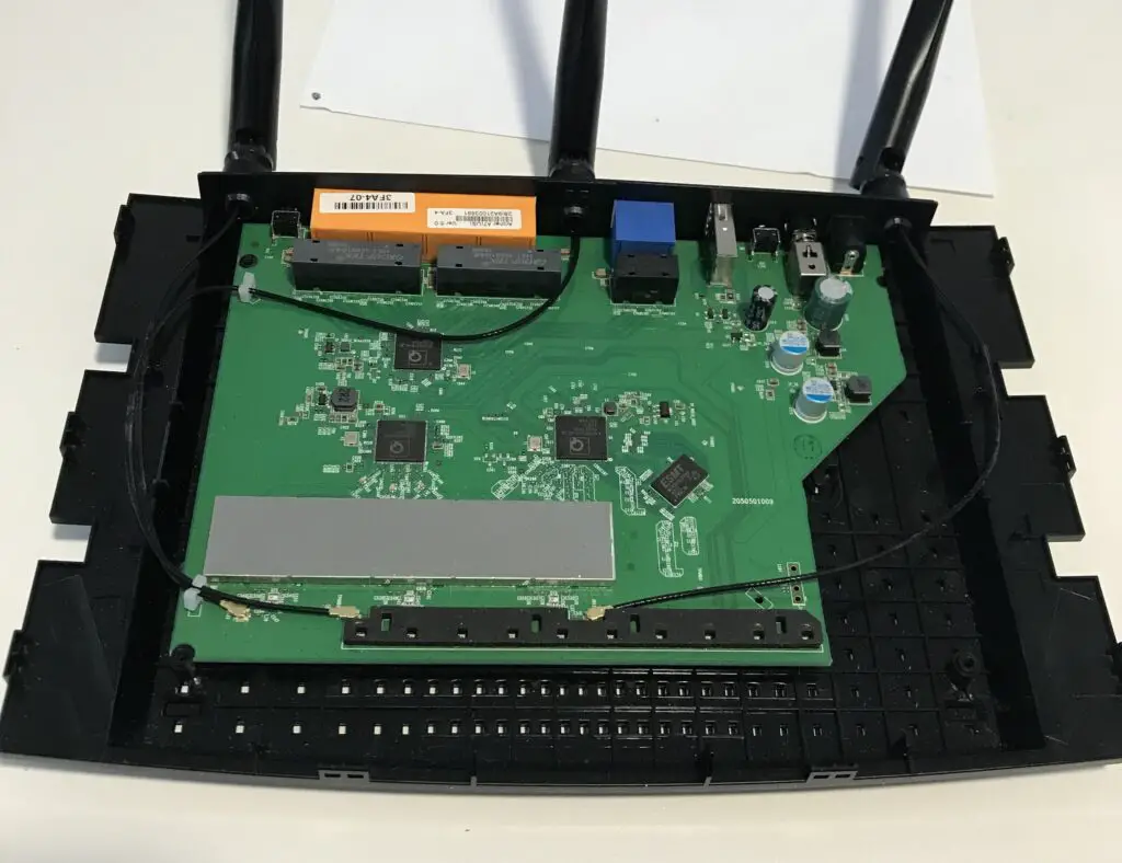 Router internal components